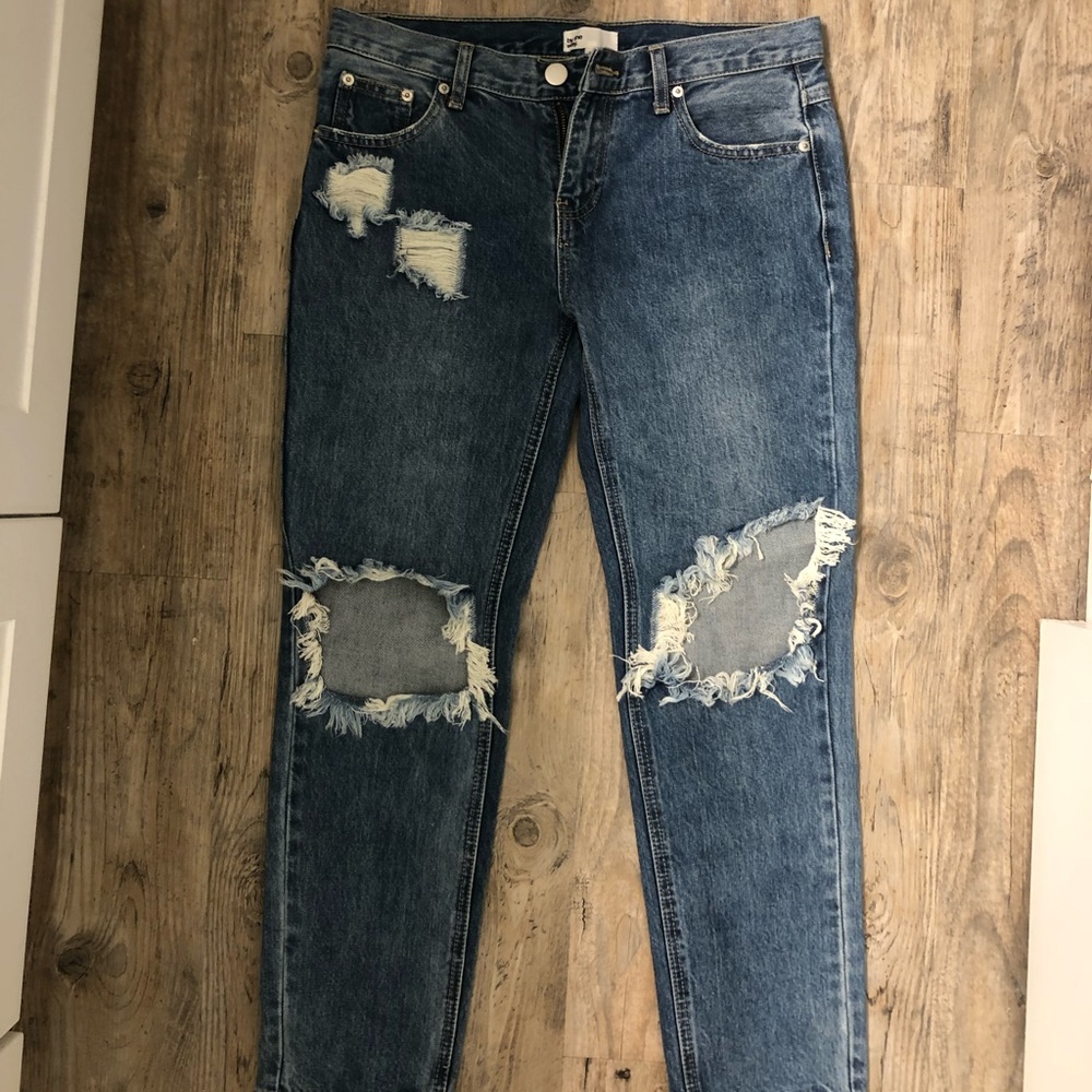 by the way. Cropped Jeans